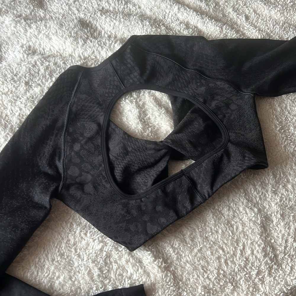 Gymshark | Adapt x Whitney Animal Seamless top - Picture 7 of 9